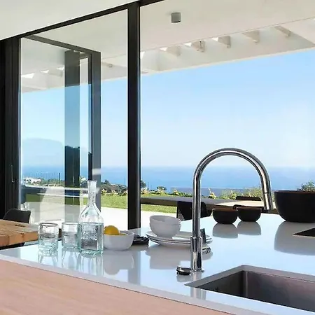 Espectacular Con Interior De Ensueno * خيرونا